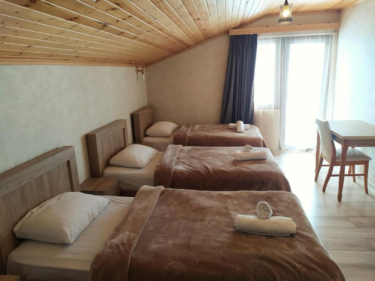 Nino Ratiani'S Guesthouse Mestia Eksteriør bilde