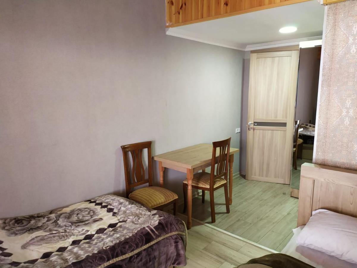 Nino Ratiani'S Guesthouse Mestia Eksteriør bilde
