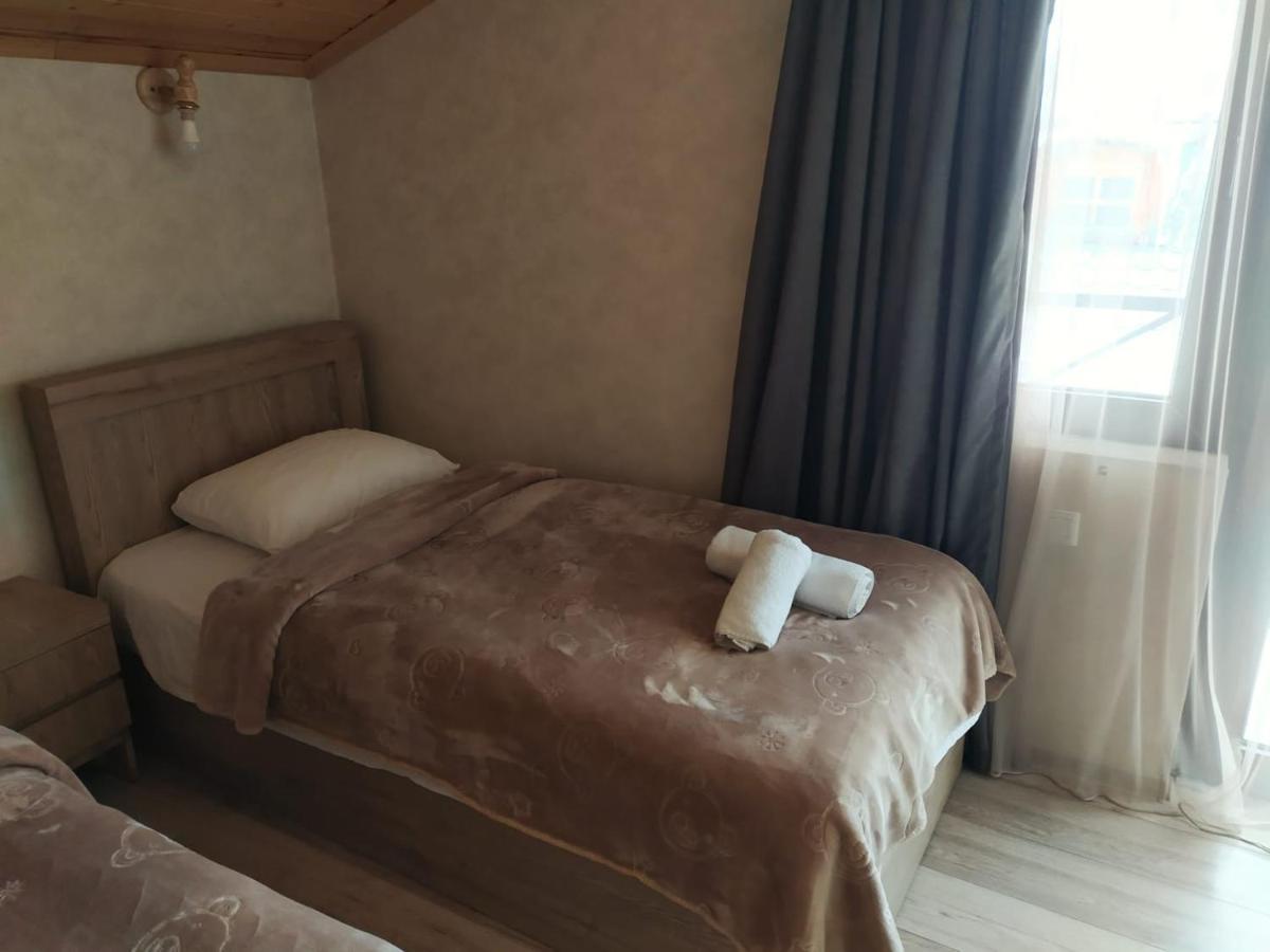 Nino Ratiani'S Guesthouse Mestia Eksteriør bilde