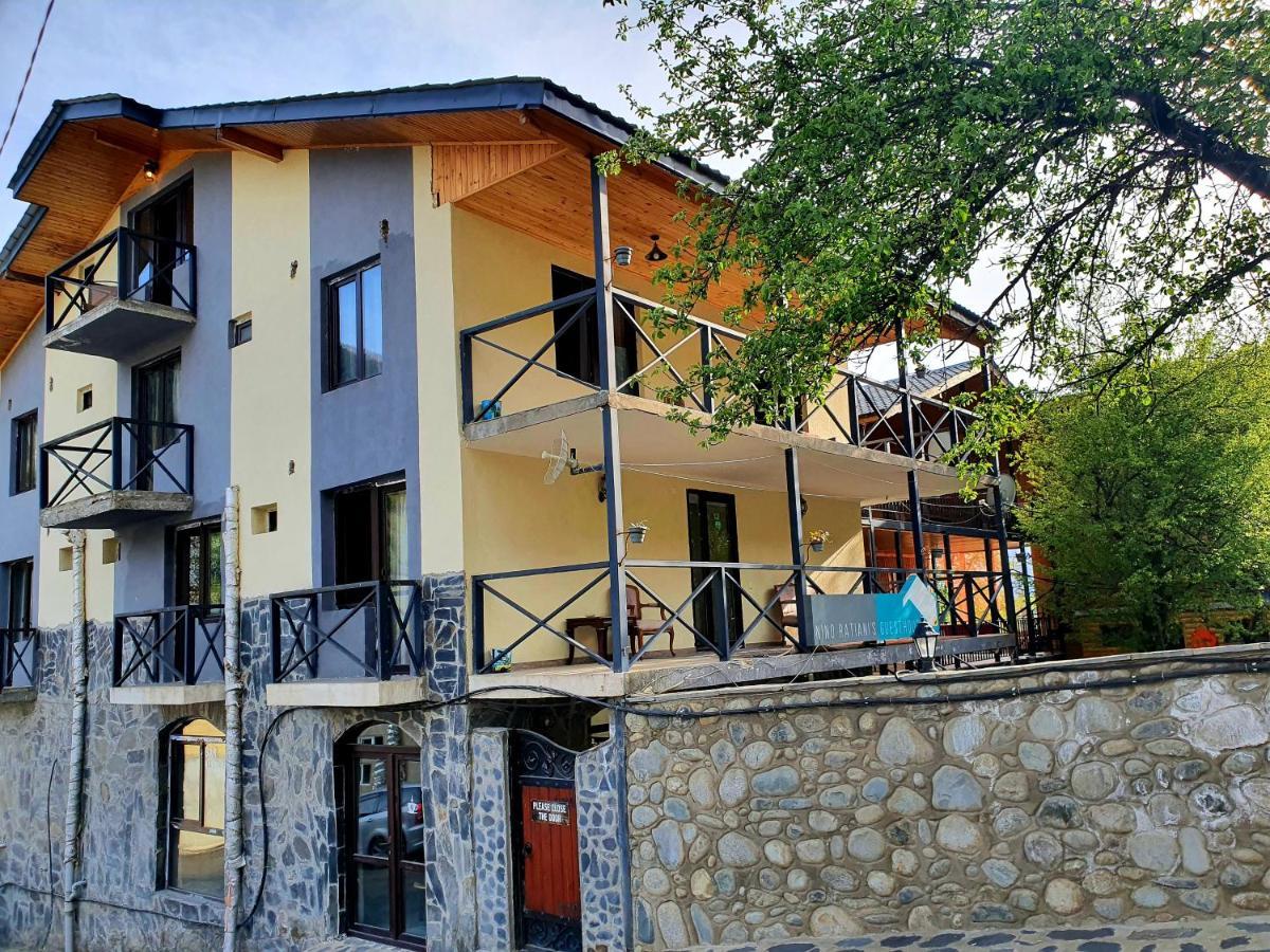 Nino Ratiani'S Guesthouse Mestia Eksteriør bilde