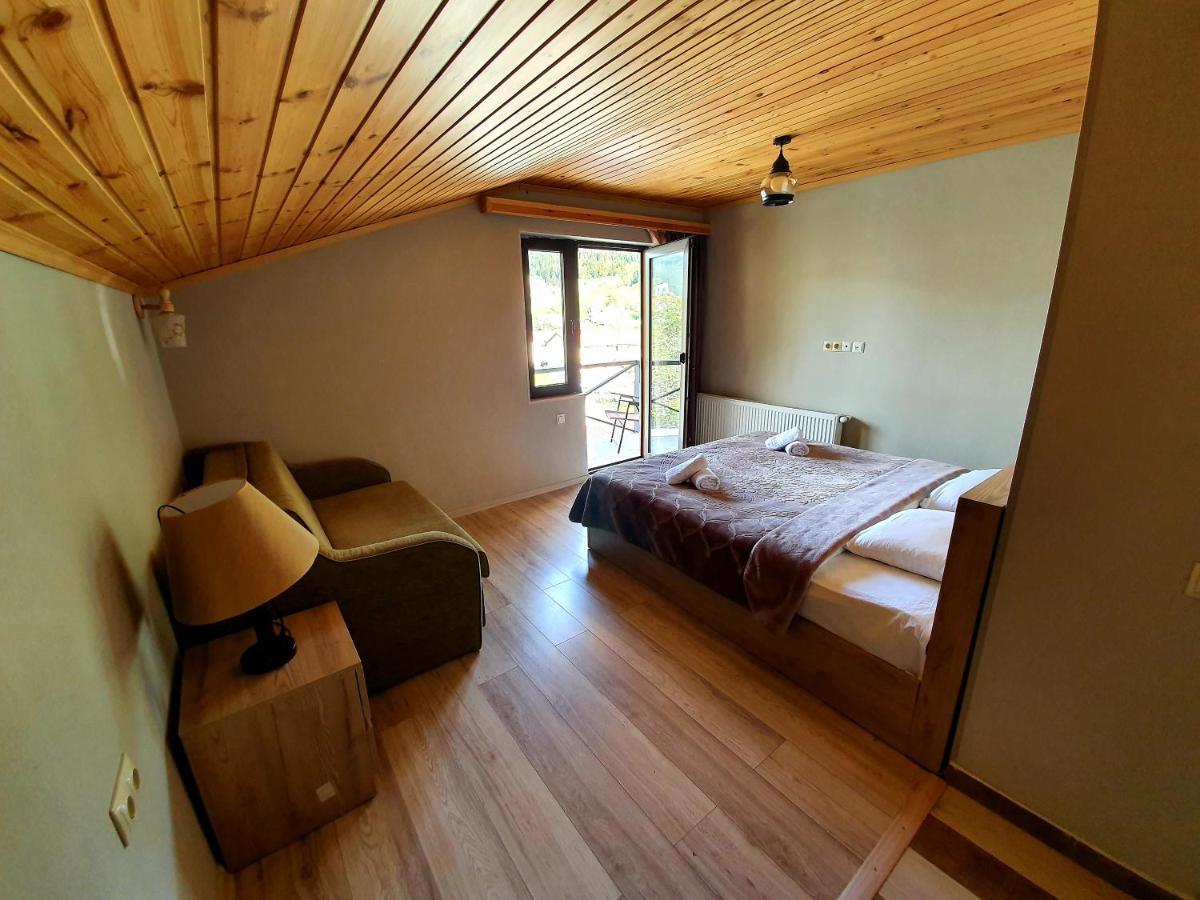 Nino Ratiani'S Guesthouse Mestia Eksteriør bilde